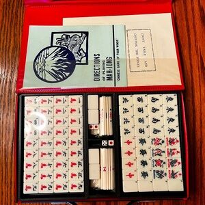 Vintage mah jong set